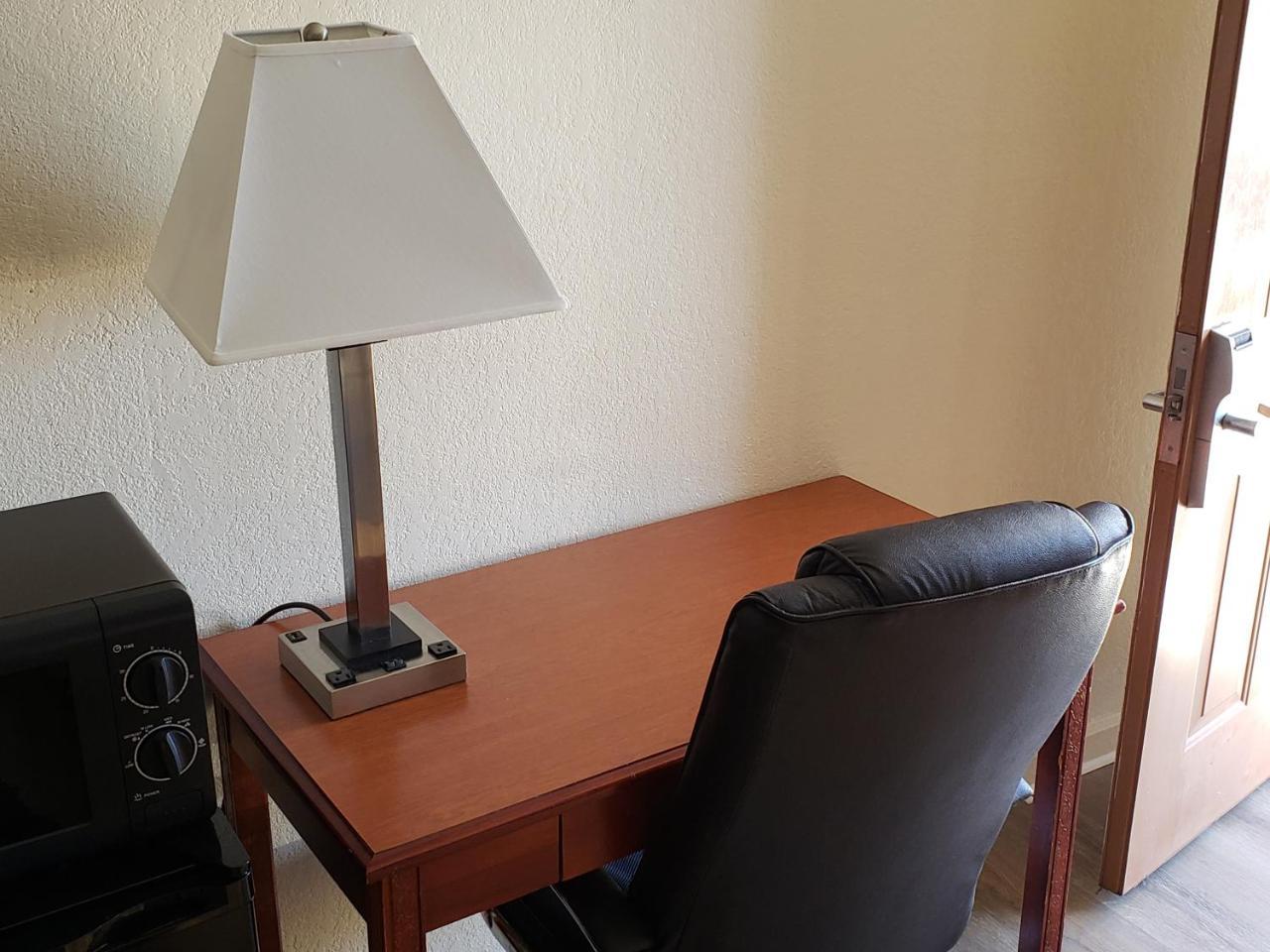 Travel Inn Of Буфорд Экстерьер фото